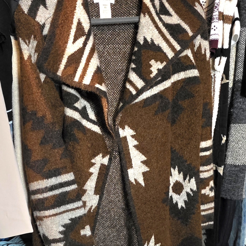 Max Studio Women's Tan Sweater